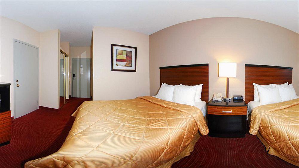 Surestay By Western North Hotel