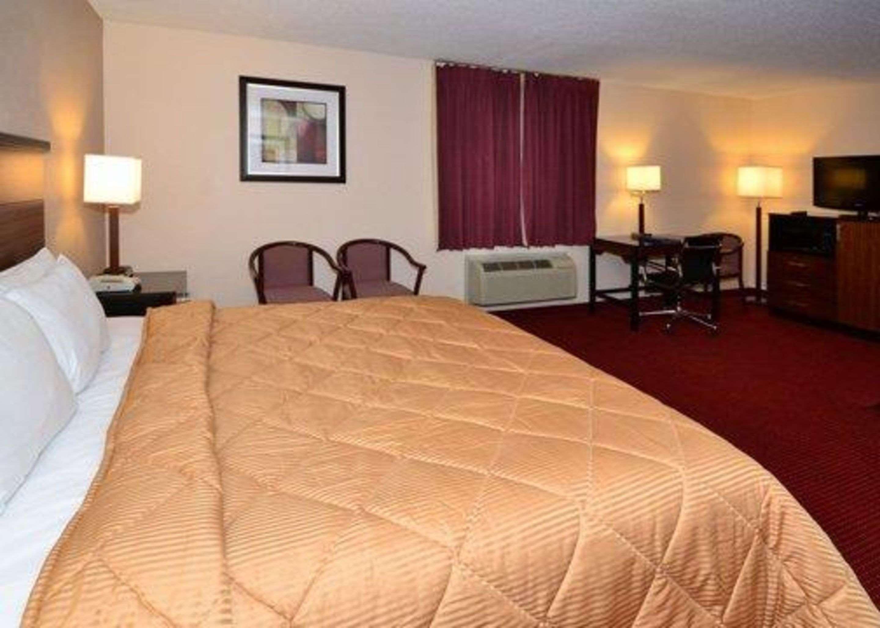 Surestay By Western North Hotel 3*