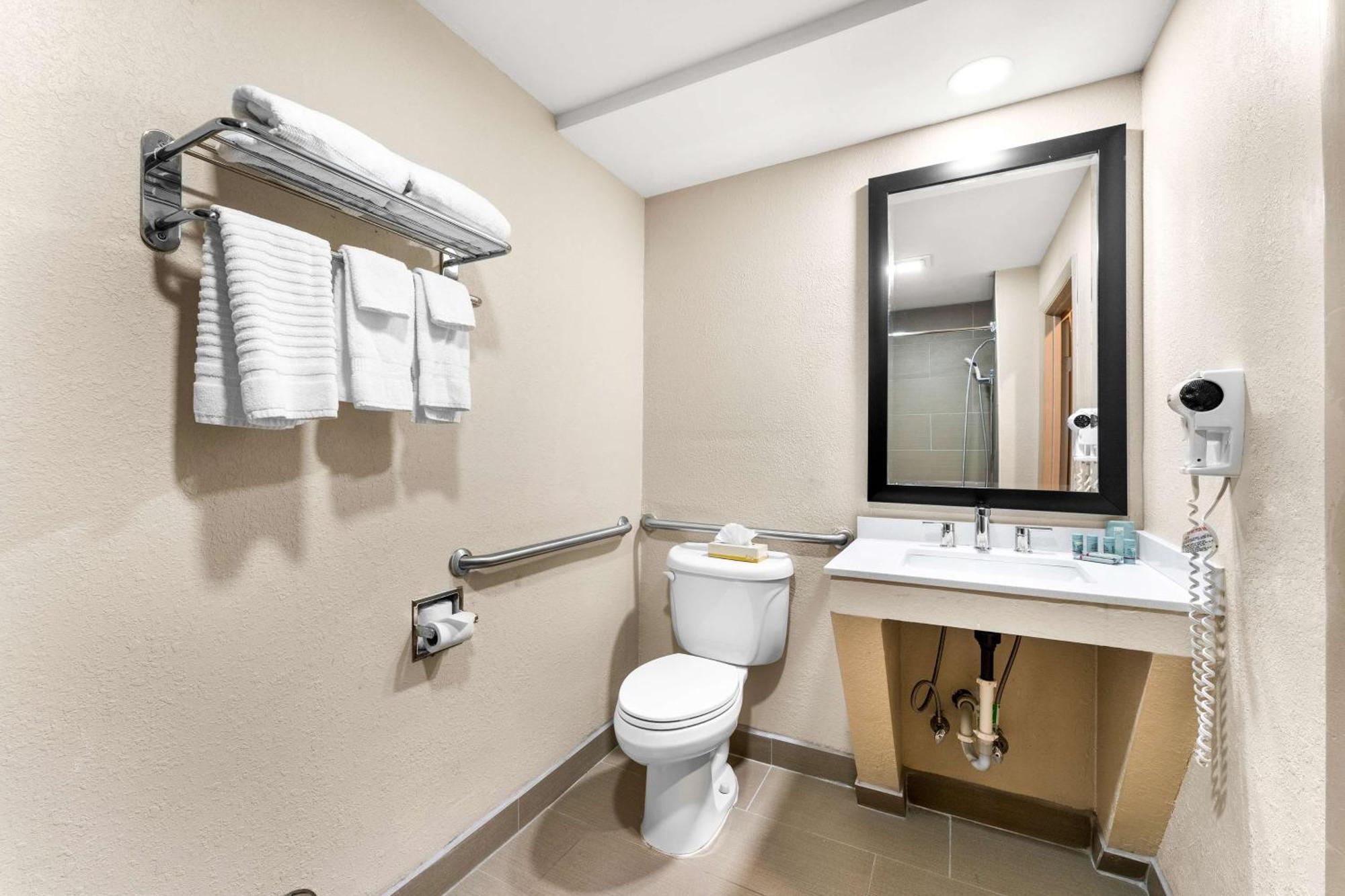 Surestay By Western North Hotel Reading