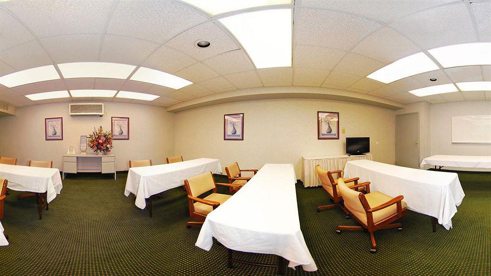 Hotel Surestay By Western North 3*